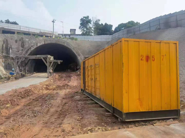 龙湾发电机出租自启装置的工作原理是什么？